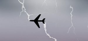 اثرات صاعقه بر هواپیما