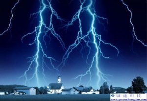 درهنگام صاعقه چه باید کرد